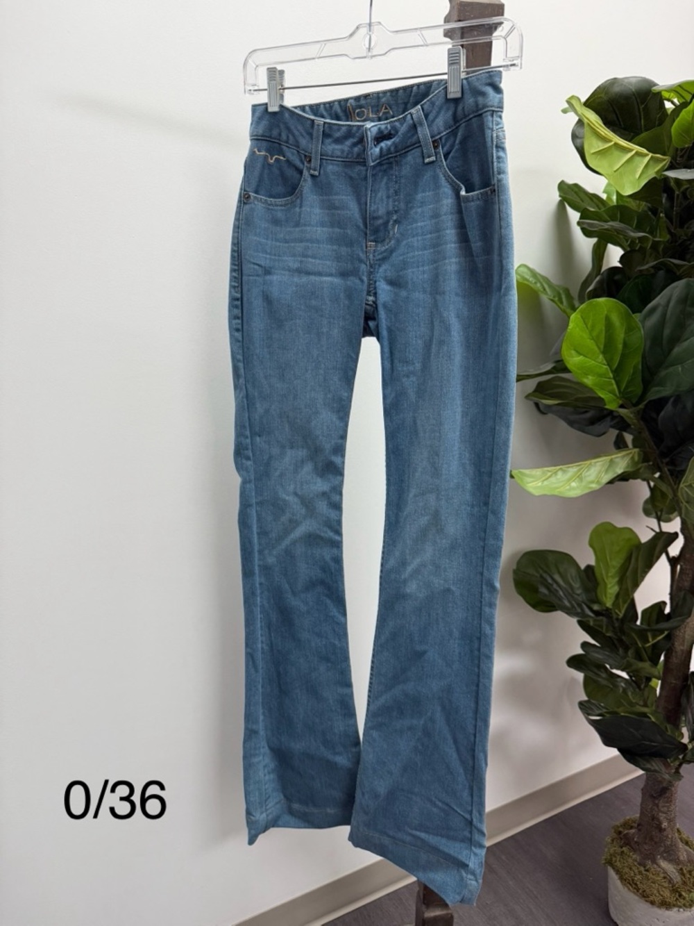 LOLA Women's Mid Blue Flare Jeans - Classic High-Rise Style